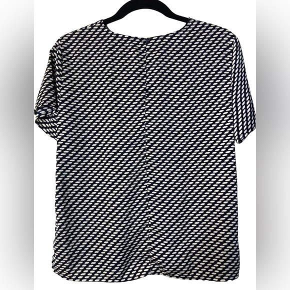 Banana Republic Factory Blue and White Lightweight Short Sleeve Top Size Small - Picture 6 of 7